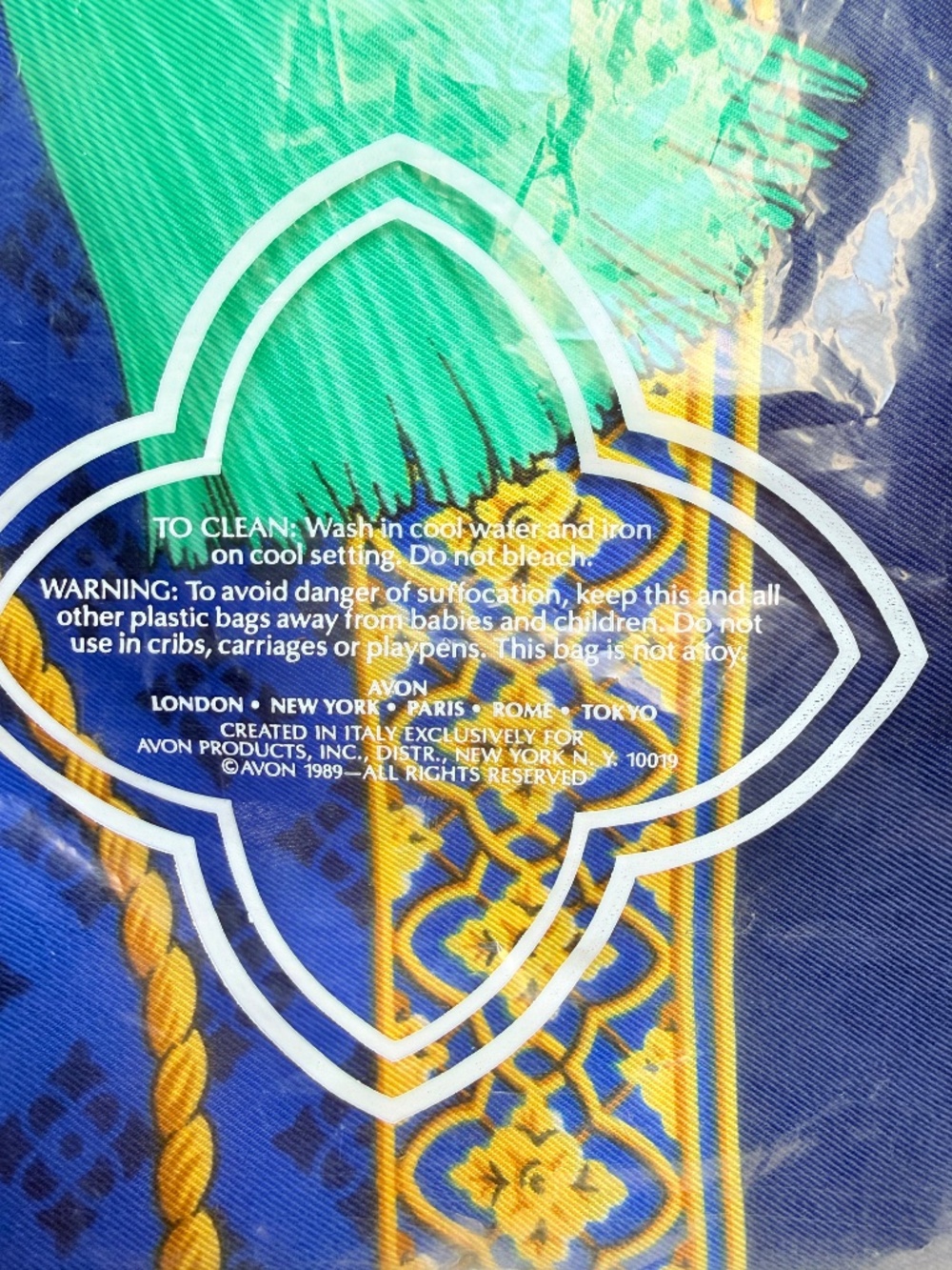Vintage Avon 1989 Long Tassel Scarf Made in Italy New in Package - Picture 8 of 10